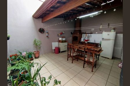Casa à venda com 190m², 4 quartos e 2 vagasÁrea Externa