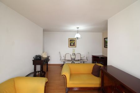 Apartamento à venda com 88m², 3 quartos e 1 vagaSala