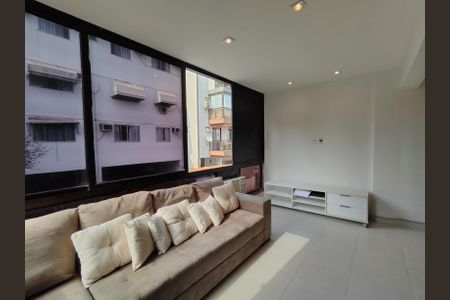 Apartamento para alugar com 110m², 3 quartos e 3 vagasVaranda