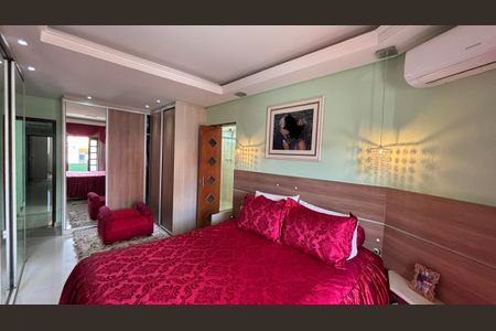 Casa à venda com 263m², 3 quartos e 8 vagasSuite 1