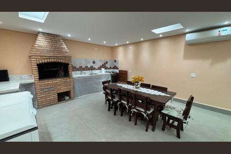 Casa à venda com 263m², 3 quartos e 8 vagasArea Gourmet - Banheiro