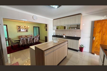 Casa à venda com 263m², 3 quartos e 8 vagasSala de Jantar - Cozinha