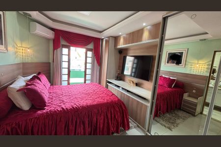 Casa à venda com 263m², 3 quartos e 8 vagasSuite 1