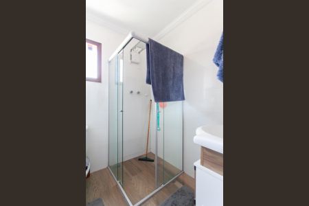 Casa à venda com 220m², 3 quartos e 3 vagas Casa à venda com 220m², 3 quartos e 3 vagasBanheiro da Suíte