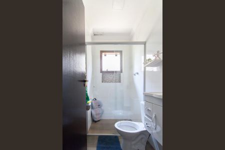 Casa à venda com 220m², 3 quartos e 3 vagas Casa à venda com 220m², 3 quartos e 3 vagasBanheiro Social 1