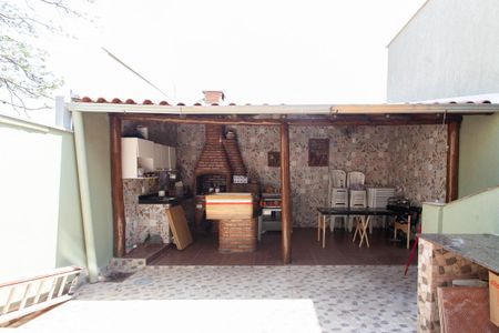 Casa à venda com 220m², 3 quartos e 3 vagas Casa à venda com 220m², 3 quartos e 3 vagasEspaço Gourmet