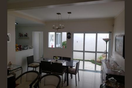 Casa à venda com 2 quartos, 126m² em Bosque da Saúde, São Paulo