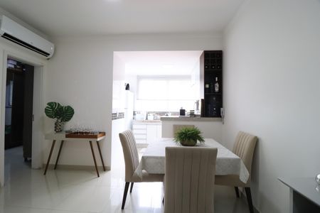 Sala de apartamento para alugar com 2 quartos, 48m² em Santa Mônica, Uberlândia