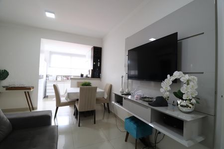 Sala de apartamento para alugar com 2 quartos, 48m² em Santa Mônica, Uberlândia