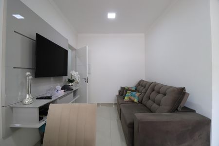 Sala de apartamento para alugar com 2 quartos, 48m² em Santa Mônica, Uberlândia