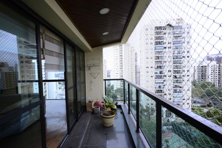 Apartamento para alugar com 188m², 4 quartos e 3 vagasVaranda da Sala