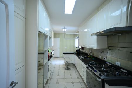 Apartamento para alugar com 188m², 4 quartos e 3 vagasCozinha