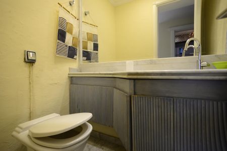 Apartamento para alugar com 188m², 4 quartos e 3 vagasLavabo