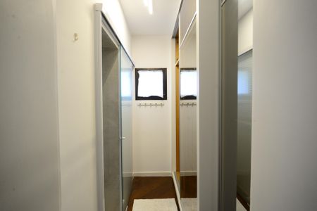 Apartamento para alugar com 188m², 4 quartos e 3 vagasCorredor