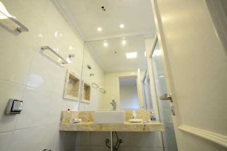 Apartamento para alugar com 188m², 4 quartos e 3 vagasBanheiro da Suíte