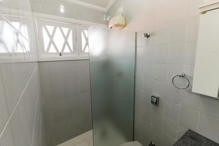 Casa de condomínio para alugar com 175m², 3 quartos e 2 vagasBanheiro da Suíte 3