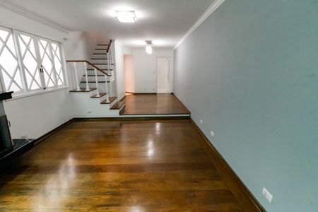 Casa de condomínio para alugar com 175m², 3 quartos e 2 vagasSala 1