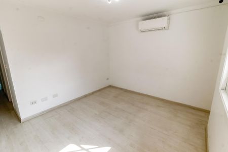 Casa de condomínio para alugar com 175m², 3 quartos e 2 vagasSuíte 1