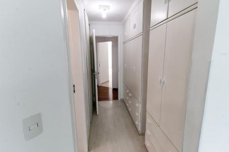 Casa de condomínio para alugar com 175m², 3 quartos e 2 vagasCloset da suíte 2