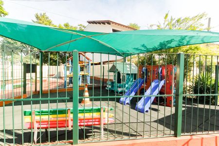 Casa de condomínio para alugar com 175m², 3 quartos e 2 vagasÁrea comum - Playground