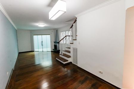 Casa de condomínio para alugar com 175m², 3 quartos e 2 vagasSala 1