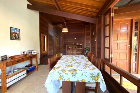 Casa de condomínio à venda com 200m², 3 quartos e 4 vagas Casa de condomínio à venda com 200m², 3 quartos e 4 vagasSala de Jantar