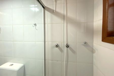 Casa de condomínio à venda com 200m², 3 quartos e 4 vagas Casa de condomínio à venda com 200m², 3 quartos e 4 vagasBanheiro