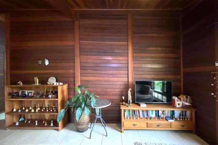 Casa de condomínio à venda com 200m², 3 quartos e 4 vagas Casa de condomínio à venda com 200m², 3 quartos e 4 vagasSala