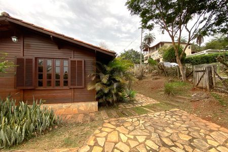 Casa de condomínio à venda com 200m², 3 quartos e 4 vagas Casa de condomínio à venda com 200m², 3 quartos e 4 vagasVaranda frente