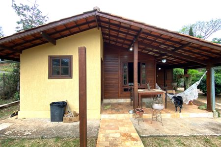 Casa de condomínio à venda com 200m², 3 quartos e 4 vagas Casa de condomínio à venda com 200m², 3 quartos e 4 vagasVaranda fundos