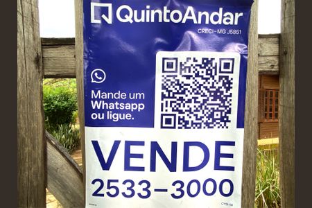 Casa de condomínio à venda com 200m², 3 quartos e 4 vagas Casa de condomínio à venda com 200m², 3 quartos e 4 vagasPlaca