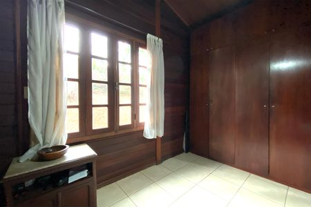 Casa de condomínio à venda com 200m², 3 quartos e 4 vagas Casa de condomínio à venda com 200m², 3 quartos e 4 vagasQuarto 2