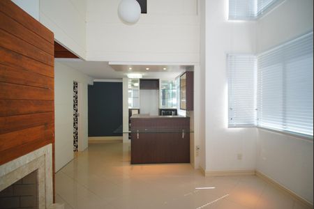 Sala de apartamento à venda com 1 quarto, 65m² em Rio Branco, Porto Alegre