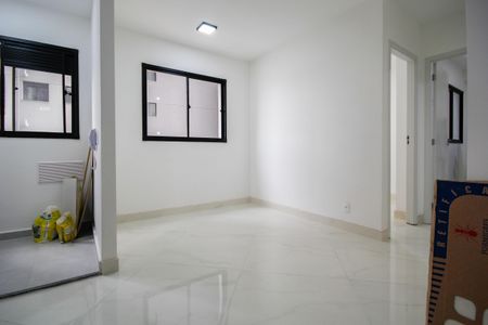 Sala de apartamento para alugar com 2 quartos, 36m² em Vila Albertina, São Paulo