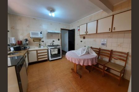 Casa à venda com 226m², 3 quartos e 2 vagas Casa à venda com 226m², 3 quartos e 2 vagasFoto 09