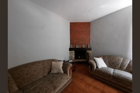 Casa à venda com 226m², 3 quartos e 2 vagas Casa à venda com 226m², 3 quartos e 2 vagasSala da Lareira