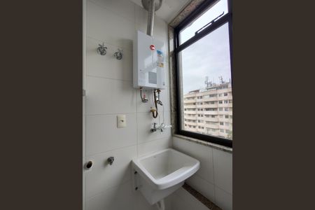 Apartamento à venda com 64m², 2 quartos e 1 vagaÁrea de Serviço