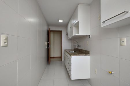 Apartamento à venda com 64m², 2 quartos e 1 vagaCozinha