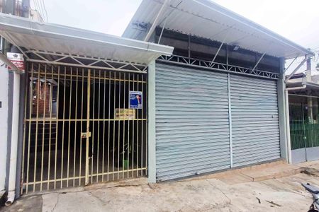 Casa para alugar com 65m², 1 quarto e sem vaga Casa para alugar com 65m², 1 quarto e sem vagaFachada