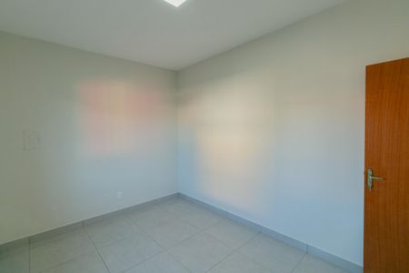 Casa à venda com 90m², 2 quartos e 2 vagasQuarto