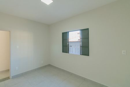 Casa à venda com 90m², 2 quartos e 2 vagasQuarto