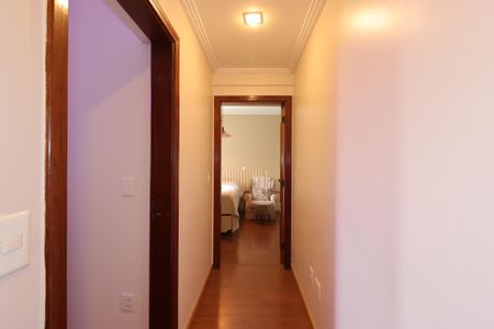 Apartamento à venda com 210m², 4 quartos e 4 vagasCorredor