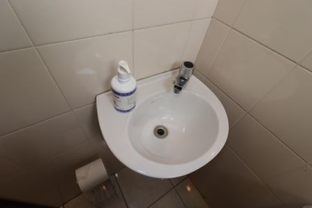 Apartamento à venda com 210m², 4 quartos e 4 vagasBanheiro de Serviço