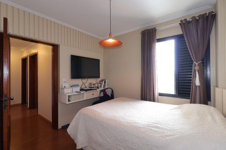 Apartamento à venda com 210m², 4 quartos e 4 vagasSuíte 1