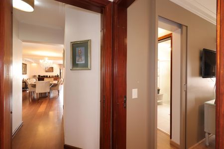 Apartamento à venda com 210m², 4 quartos e 4 vagasCorredor