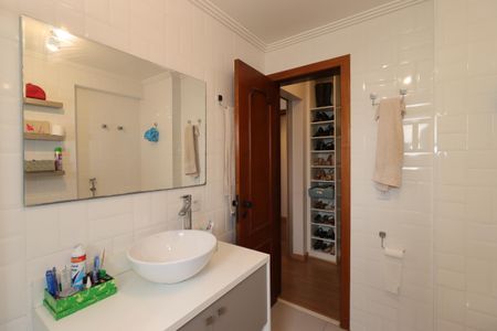 Apartamento à venda com 210m², 4 quartos e 4 vagasBanheiro da Suíte 4