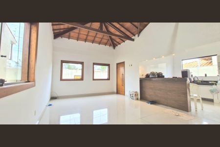 Sala 1 de casa para alugar com 3 quartos, 170m² em Várzea, Lagoa Santa