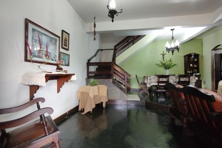Casa de condomínio à venda com 330m², 4 quartos e 2 vagasSala