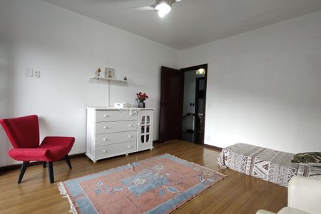 Casa de condomínio à venda com 330m², 4 quartos e 2 vagasQuarto 4