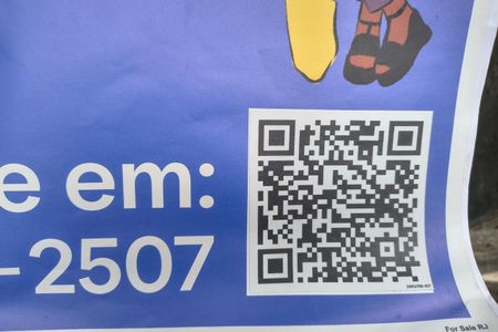 Casa de condomínio à venda com 330m², 4 quartos e 2 vagasPlaca